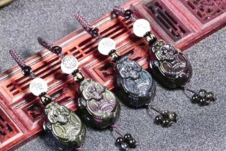 风水讲究女人戴黑曜石的禁忌五
