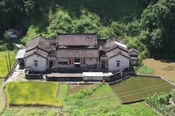 风水房子后面没有山