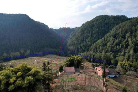 坟墓风水_坟墓父登子肩的说法