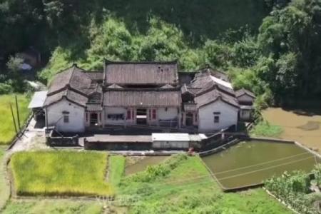 风水房子后面没有山