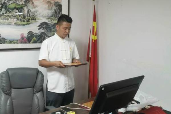 普通职员的办公桌摆放风水禁忌