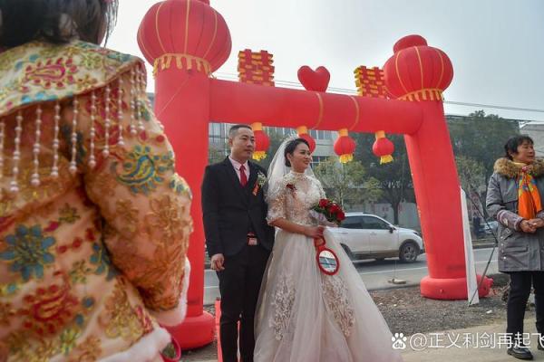 农村传统习俗：订婚又叫“发八字”，啥意思？仪式隆重有讲究