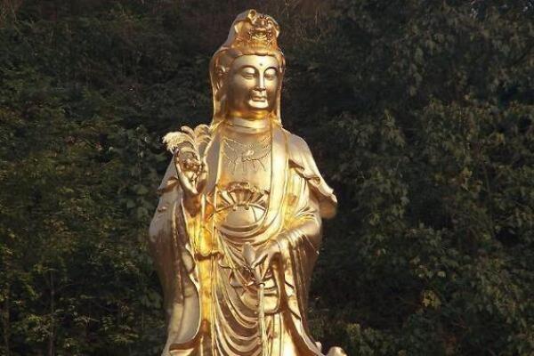 脸上有观音痣的人好不好 观音痣有富贵之相