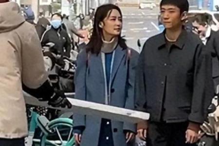 陈楚生与老婆牵手逛街上热搜，紫微斗数如何断你的爱情甜蜜度？