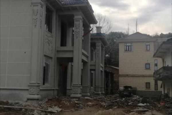 石山风水宝地建房子