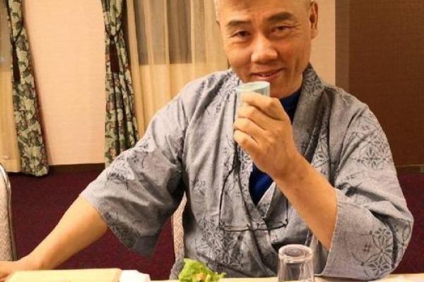 算命大姐口才好